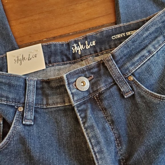 Style & Co mid-rise curvy skinny jeans - Picture 3 of 7